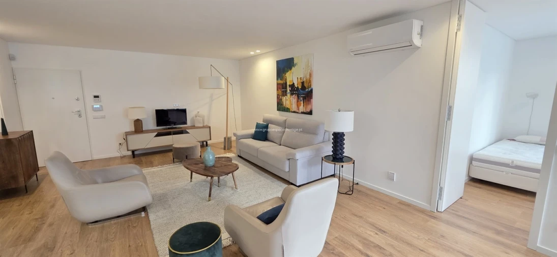Apartamento T1 para Venda em Olhão Foto 23