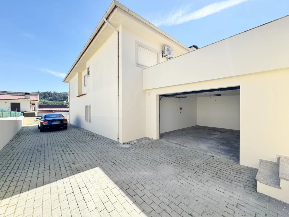 Moradia T3 para Venda em Tagilde e Vizela (São Paio) Foto 24