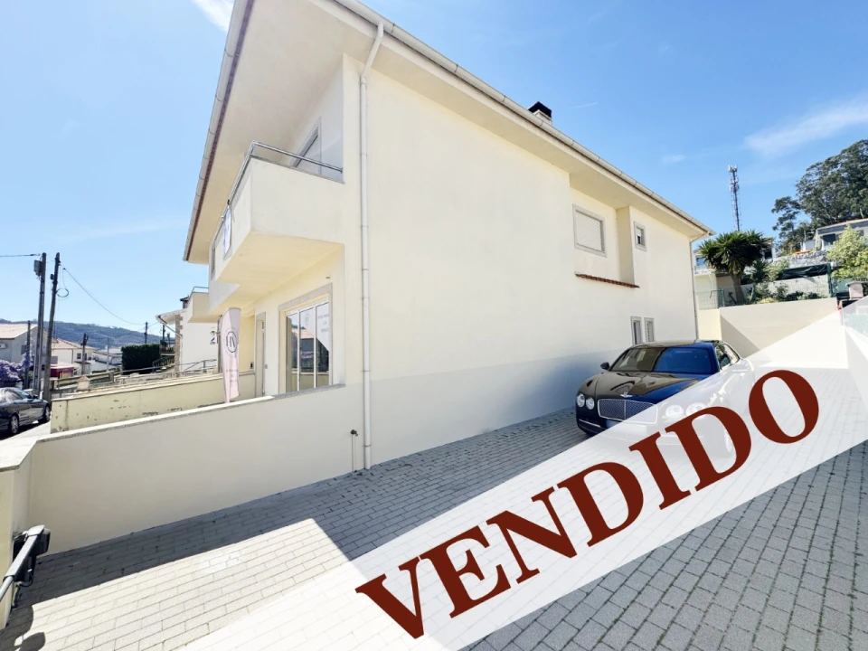 Moradia T3 para Venda em Tagilde e Vizela (São Paio) Foto 1