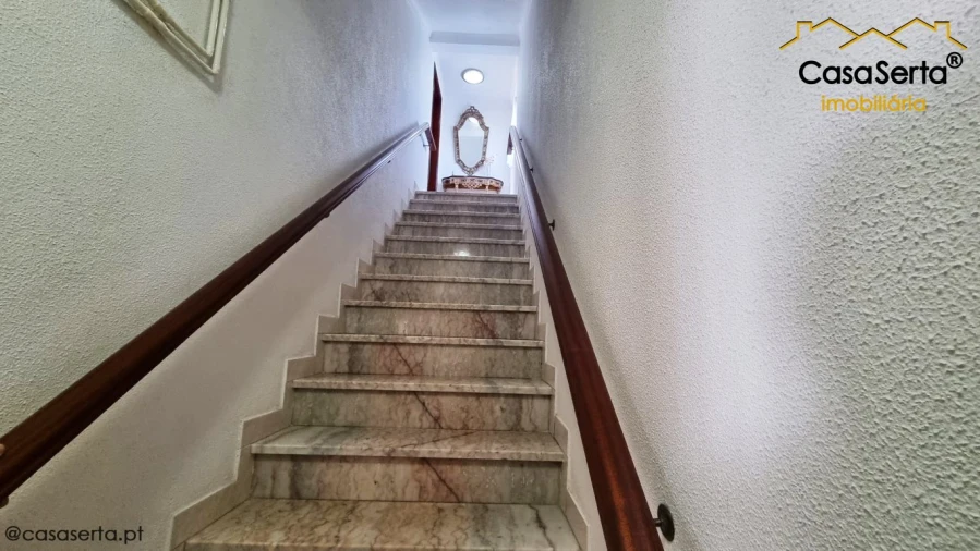 Moradia T4 para Venda em Fundada Foto 13