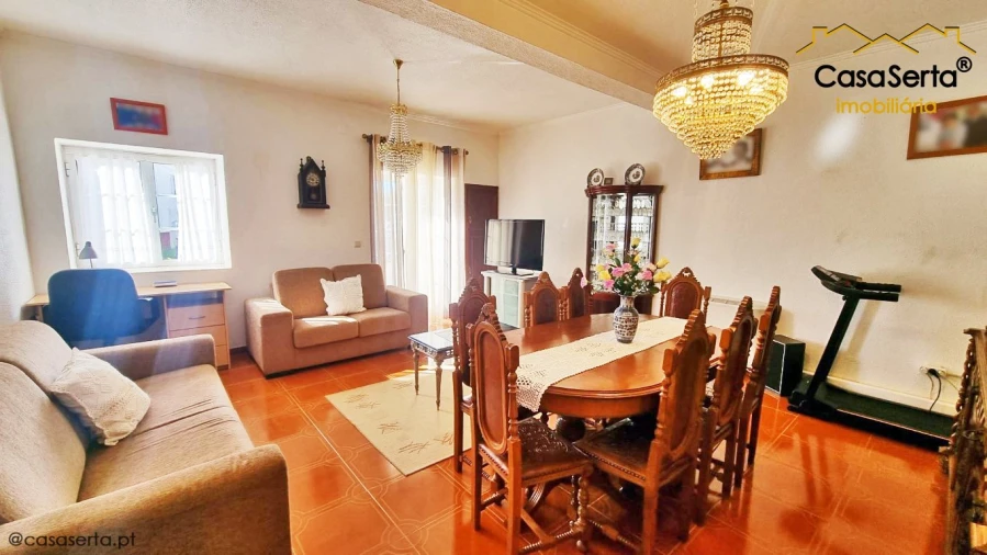 Moradia T4 para Venda em Fundada Foto 9