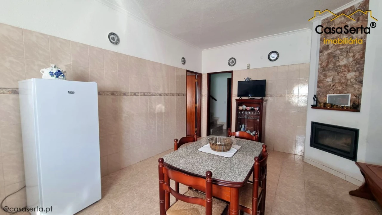 Moradia T4 para Venda em Fundada Foto 7