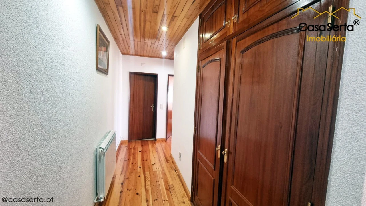 Moradia T4 para Venda em Fundada Foto 16