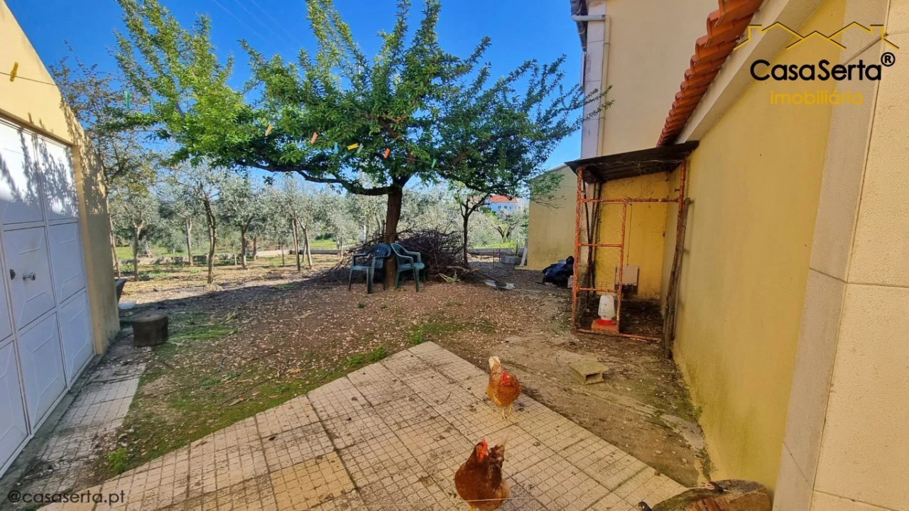 Moradia T4 para Venda em Fundada Foto 4