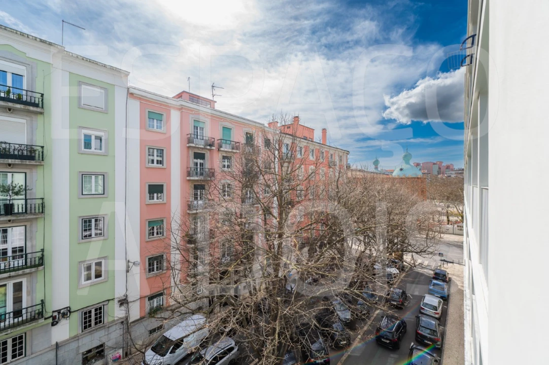 Apartamento T1 para Arrendamento em Areeiro Foto 13