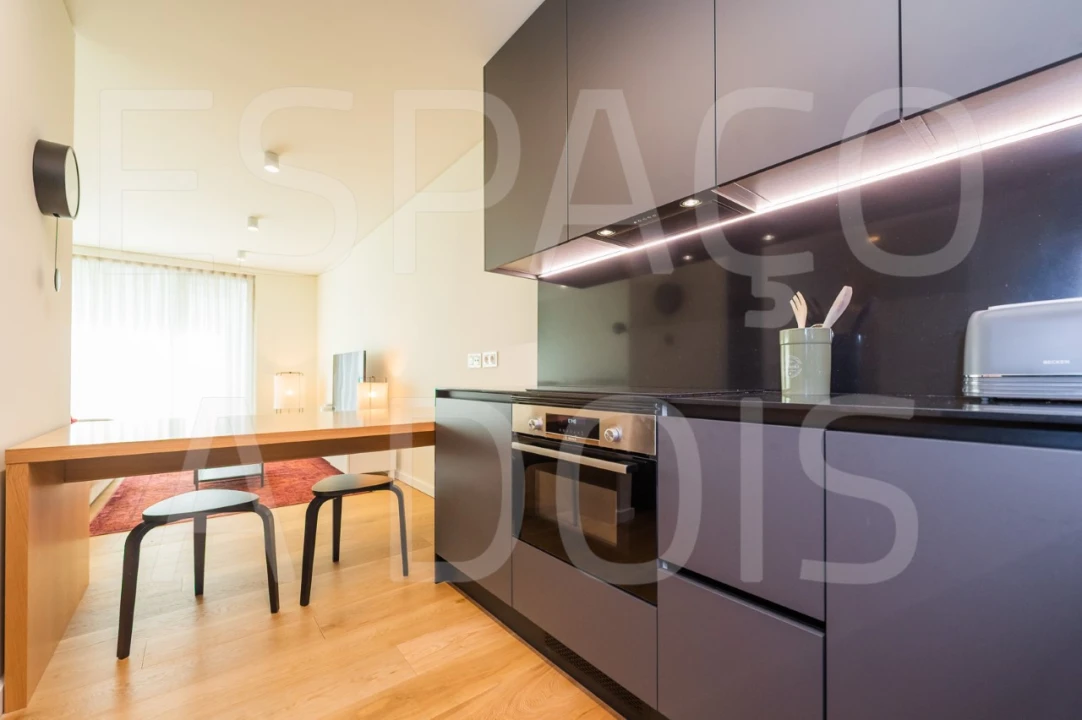 Apartamento T1 para Arrendamento em Areeiro Foto 22