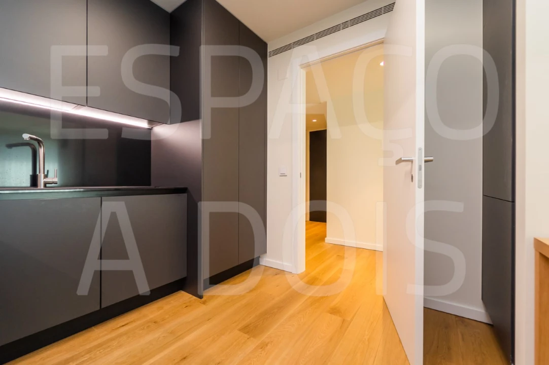 Apartamento T1 para Arrendamento em Areeiro Foto 24