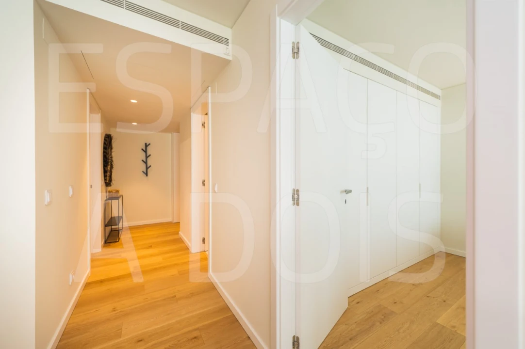 Apartamento T1 para Arrendamento em Areeiro Foto 26