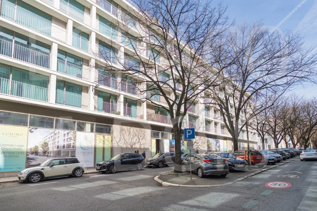 Apartamento T1 para Arrendamento em Areeiro Foto 54