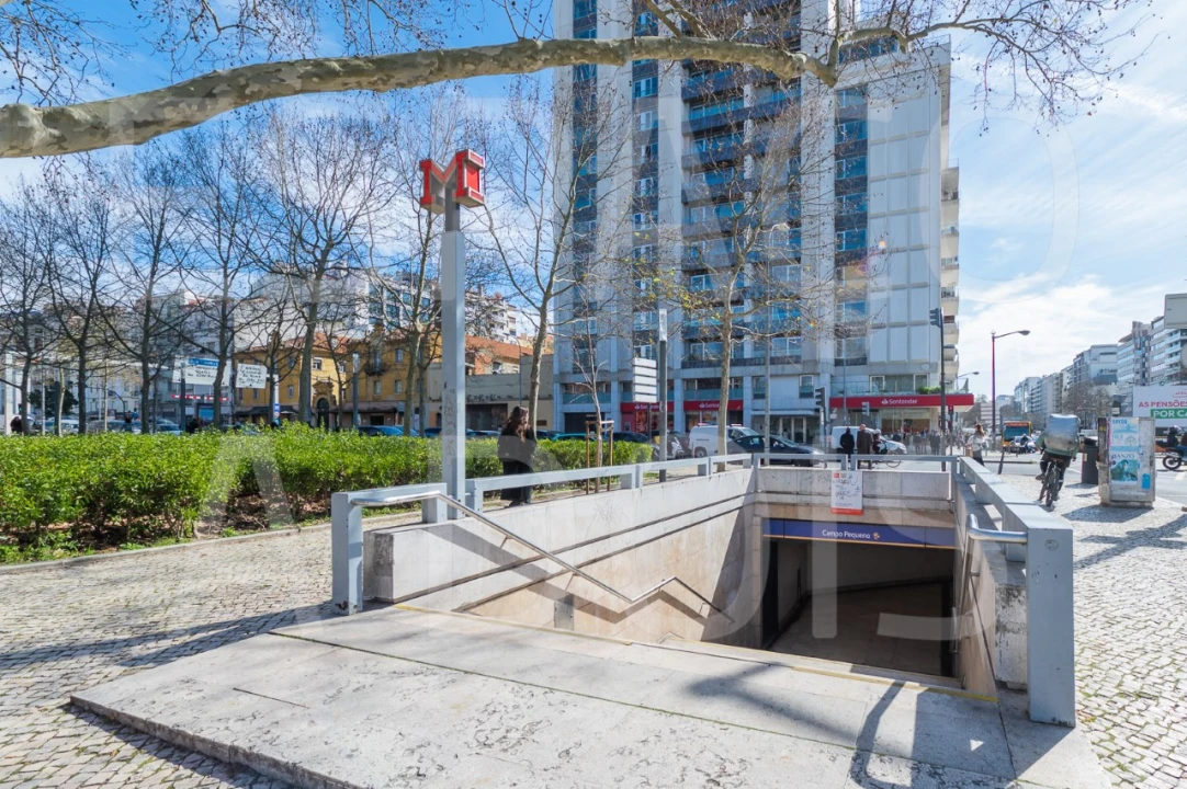 Apartamento T1 para Arrendamento em Areeiro Foto 64