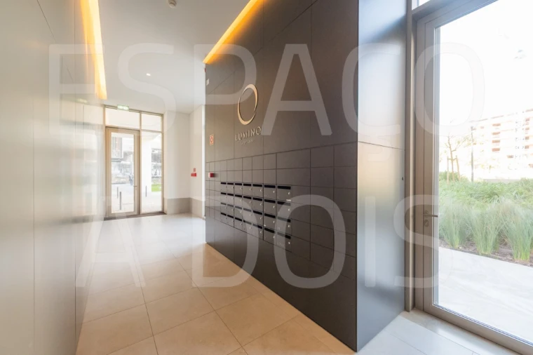 Apartamento T1 para Arrendamento em Areeiro Foto 6