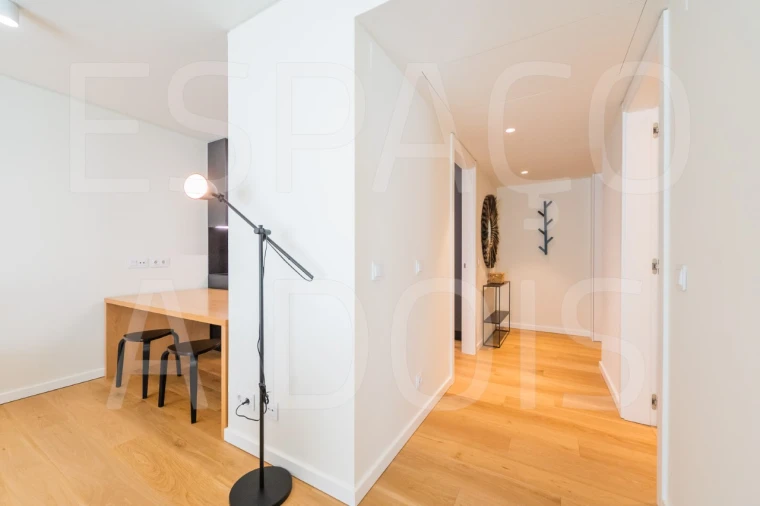 Apartamento T1 para Arrendamento em Areeiro Foto 17