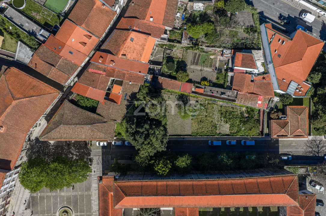 Moradia T6 para Venda em Oliveira, São Paio e São Sebastião Foto 8