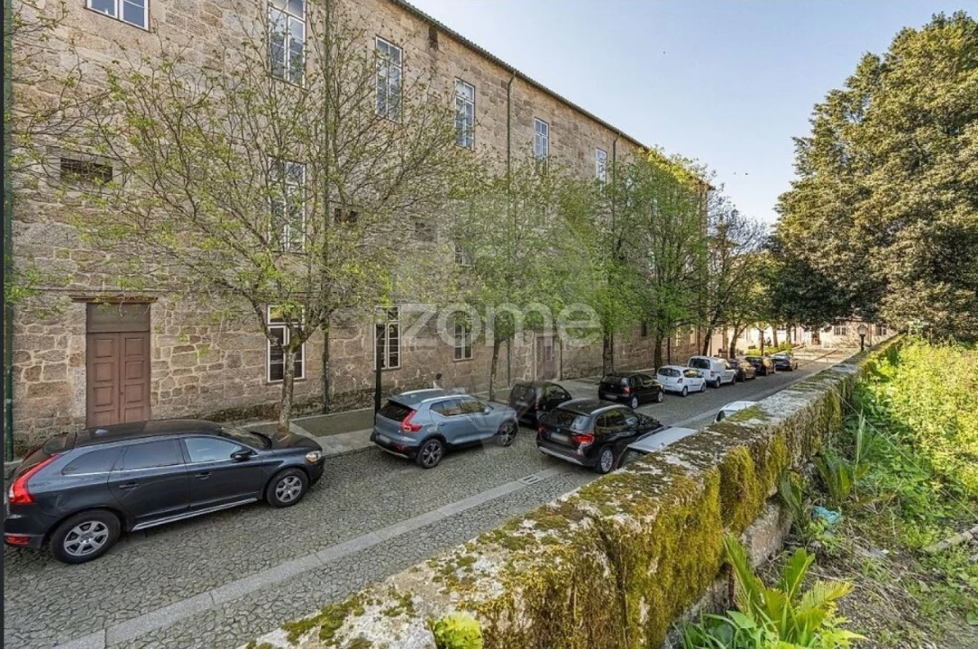 Moradia T7 para Venda em Oliveira, São Paio e São Sebastião Foto 32