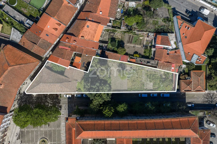 Moradia T6 para Venda em Oliveira, São Paio e São Sebastião Foto 6