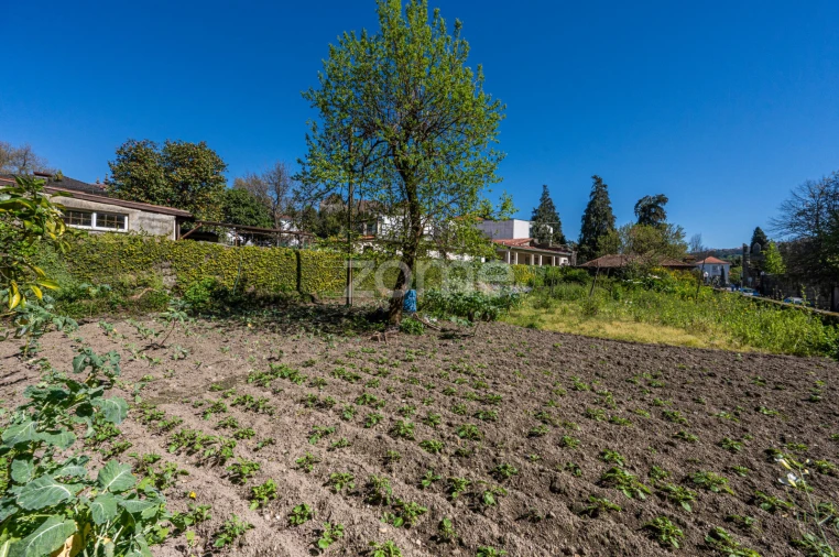 Moradia T6 para Venda em Oliveira, São Paio e São Sebastião Foto 21