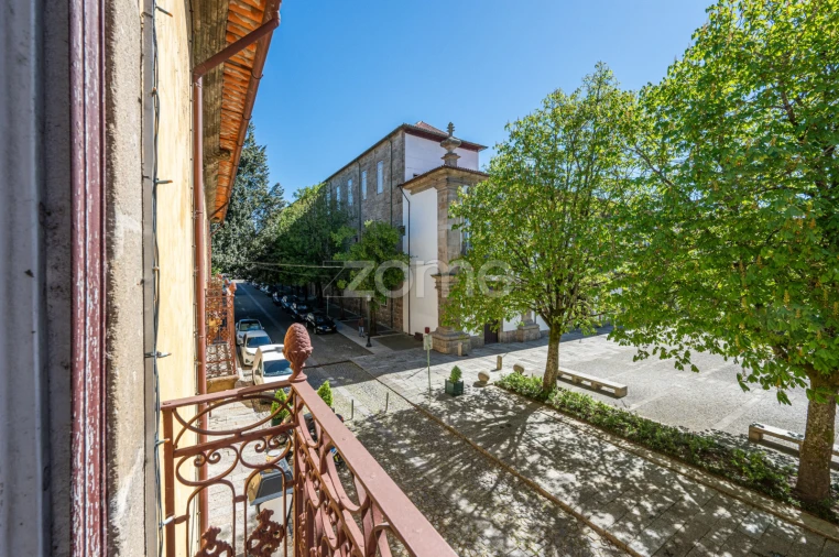 Moradia T6 para Venda em Oliveira, São Paio e São Sebastião Foto 26