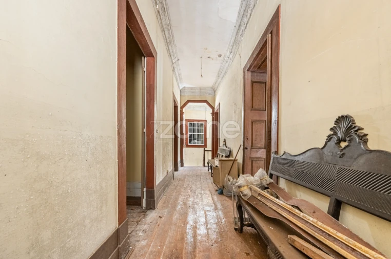 Moradia T6 para Venda em Oliveira, São Paio e São Sebastião Foto 28