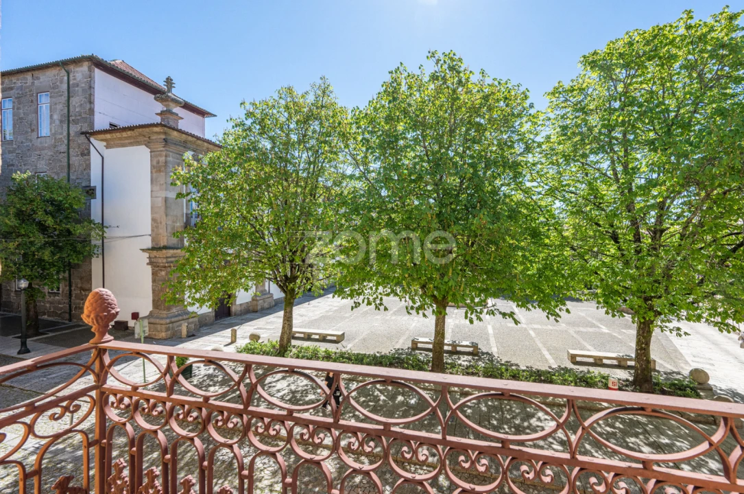 Moradia T6 para Venda em Oliveira, São Paio e São Sebastião Foto 25