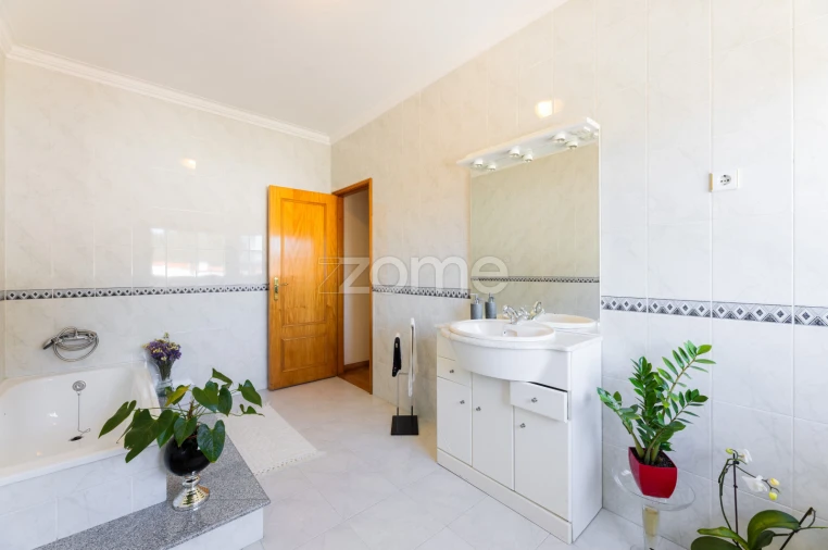 Moradia T4 para Venda em Celeirós, Aveleda e Vimieiro Foto 28