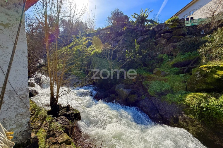 Quinta T2 para Venda em Arnoso (Santa Maria e Santa Eulália) e Sezures Foto 4