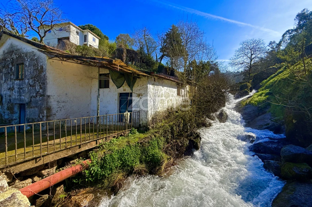 Quinta T2 para Venda em Arnoso (Santa Maria e Santa Eulália) e Sezures Foto 3