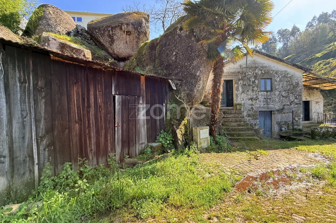Quinta T2 para Venda em Arnoso (Santa Maria e Santa Eulália) e Sezures Foto 12