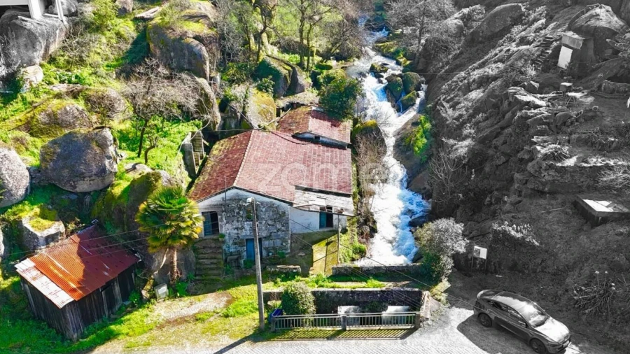 Quinta T2 para Venda em Arnoso (Santa Maria e Santa Eulália) e Sezures
