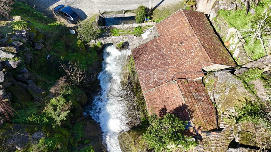 Quinta T2 para Venda em Arnoso (Santa Maria e Santa Eulália) e Sezures
