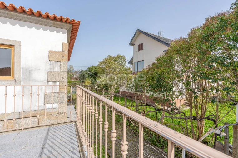 Moradia T4 para Venda em Lanheses Foto 37