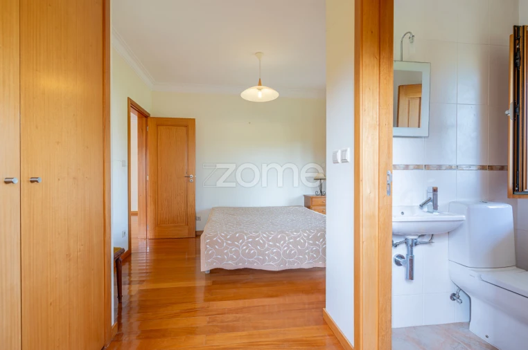 Moradia T4 para Venda em Lanheses Foto 45