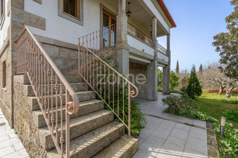 Moradia T4 para Venda em Lanheses Foto 53