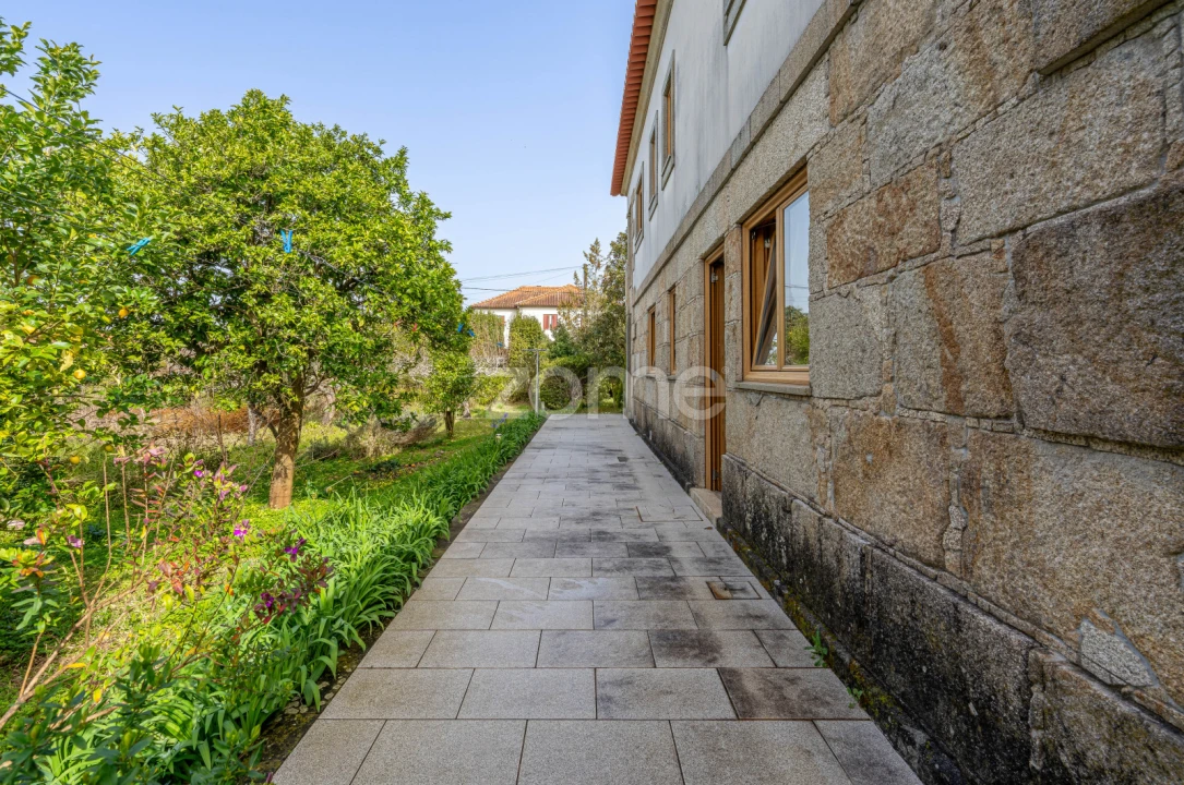 Moradia T4 para Venda em Lanheses Foto 12