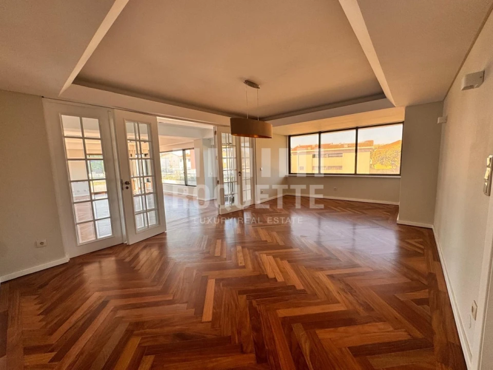 Apartamento T5 para Arrendamento em Aldoar, Foz do Douro e Nevogilde Foto 3