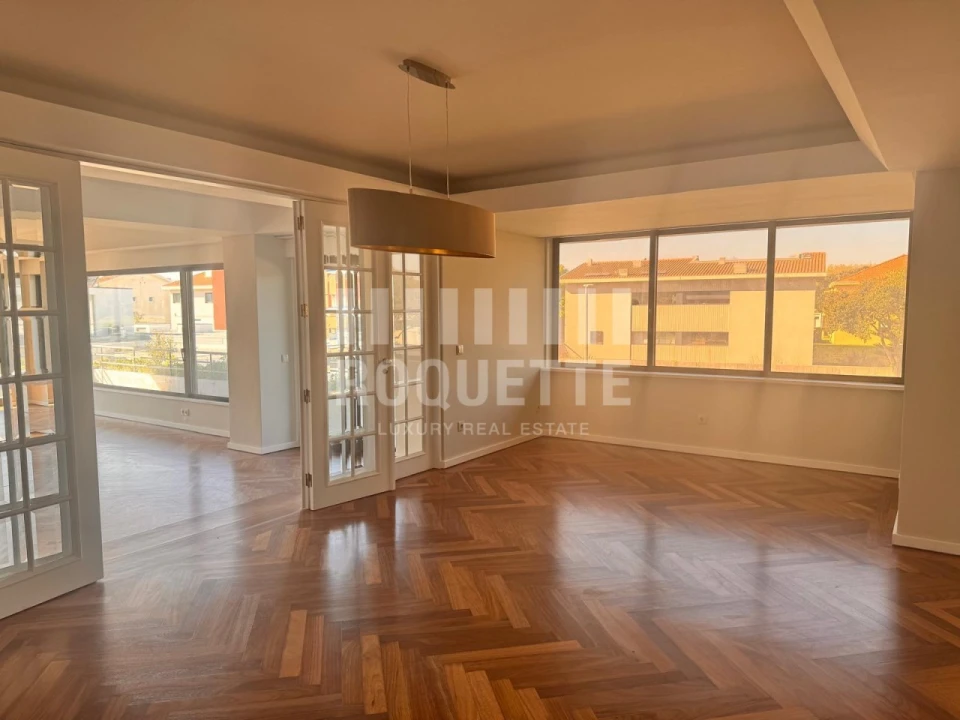 Apartamento T5 para Arrendamento em Aldoar, Foz do Douro e Nevogilde Foto 4