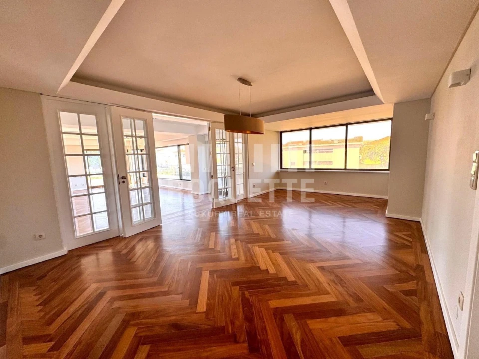 Apartamento T5 para Arrendamento em Aldoar, Foz do Douro e Nevogilde Foto 6