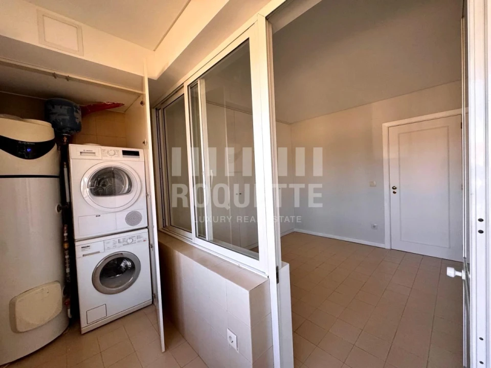 Apartamento T5 para Arrendamento em Aldoar, Foz do Douro e Nevogilde Foto 12