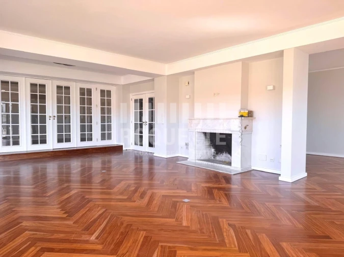 Apartamento T5 para Arrendamento em Aldoar, Foz do Douro e Nevogilde Foto 5