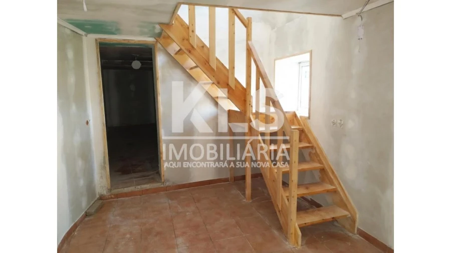 Moradia T2 para Venda em Vila Verde Foto 6