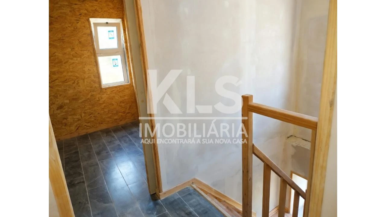 Moradia T2 para Venda em Vila Verde Foto 9