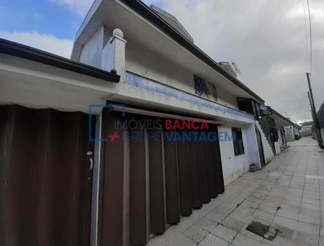 Moradia T2 para Venda em Lourosa Foto 1