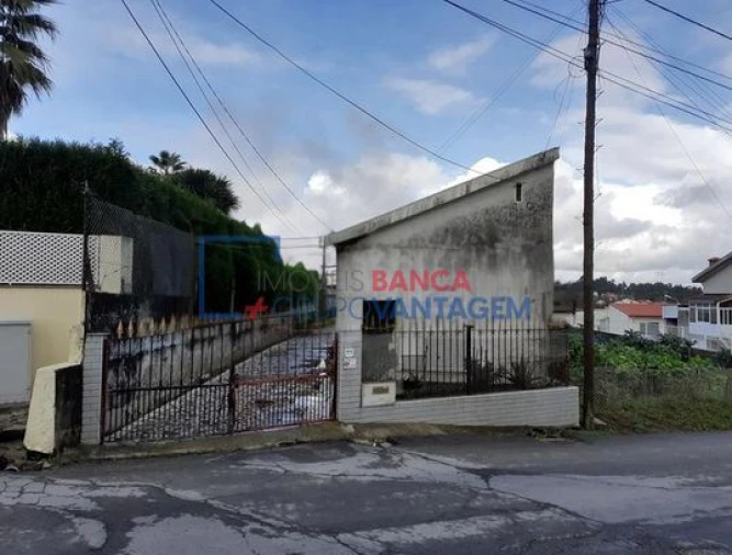 Moradia T2 para Venda em Lourosa Foto 9