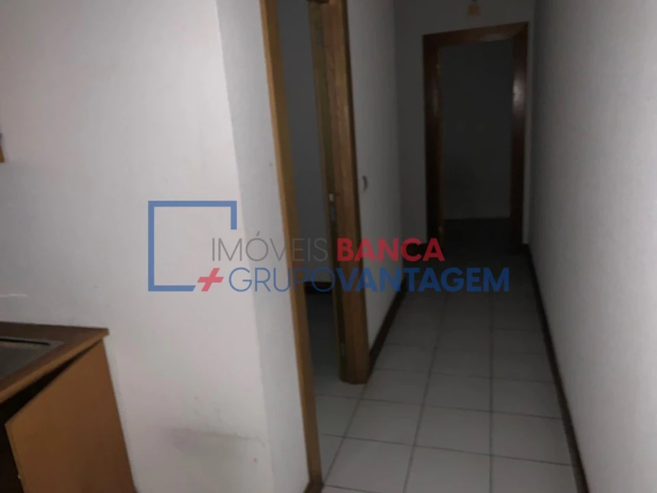 Loja para Venda em Santa Maria de Lamas Foto 7