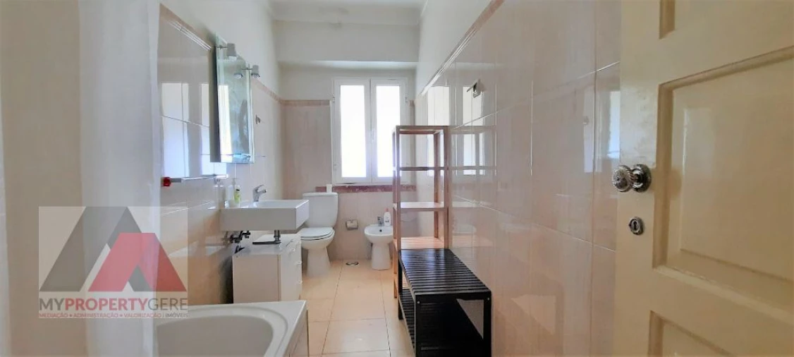 Apartamento T3 para Arrendamento em Alcantara Foto 9