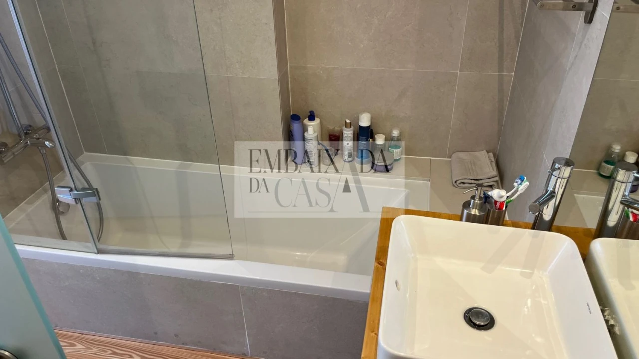 Apartamento T2 para Venda em Alvalade Foto 25