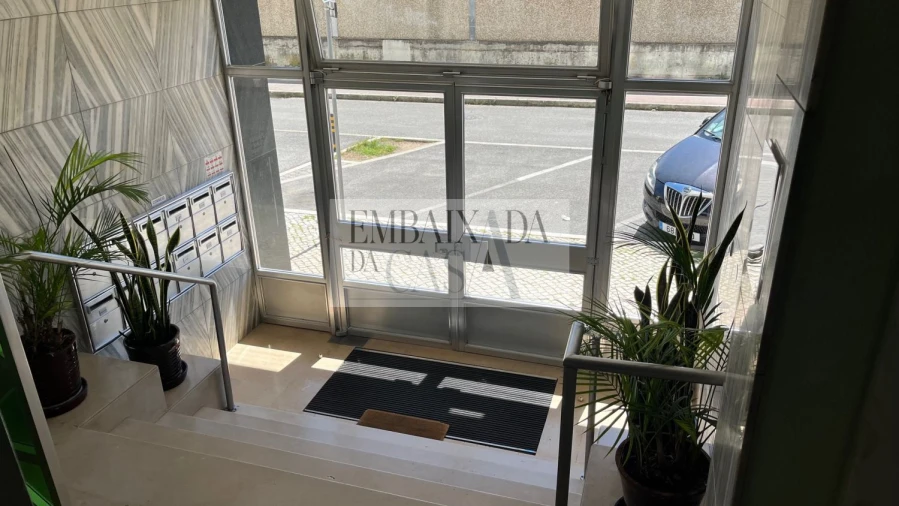 Apartamento T2 para Venda em Alvalade Foto 27