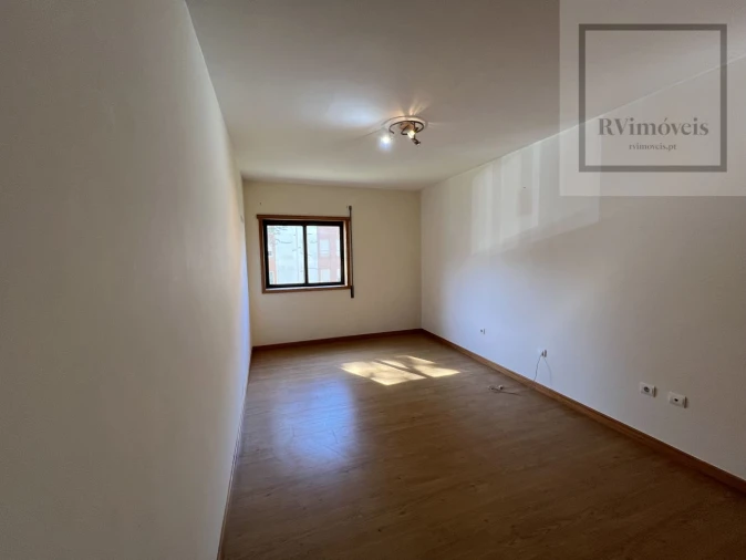 Apartamento T3 para Venda em Darque Foto 25