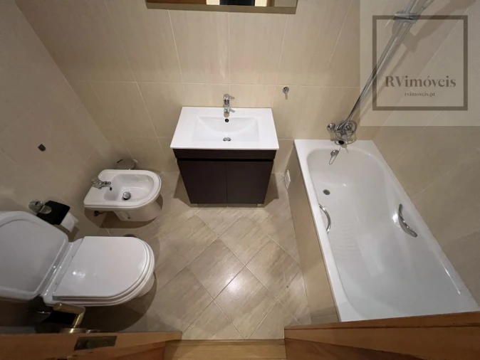 Apartamento T3 para Venda em Darque Foto 18