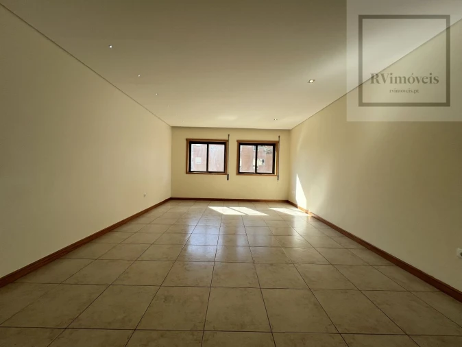 Apartamento T3 para Venda em Darque Foto 4