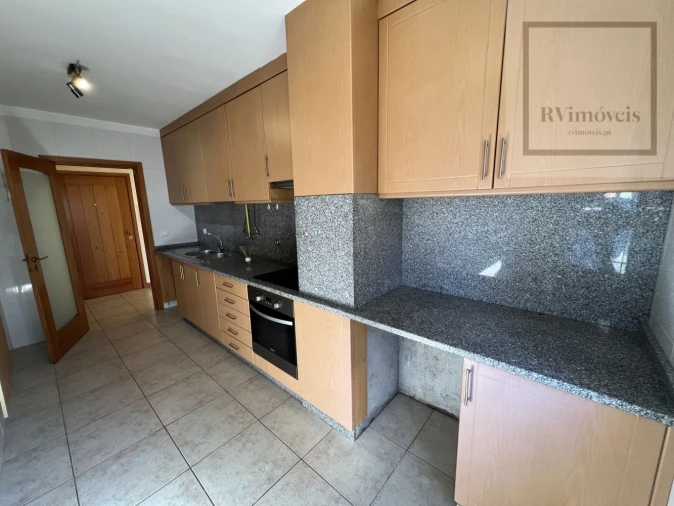 Apartamento T3 para Venda em Darque Foto 9